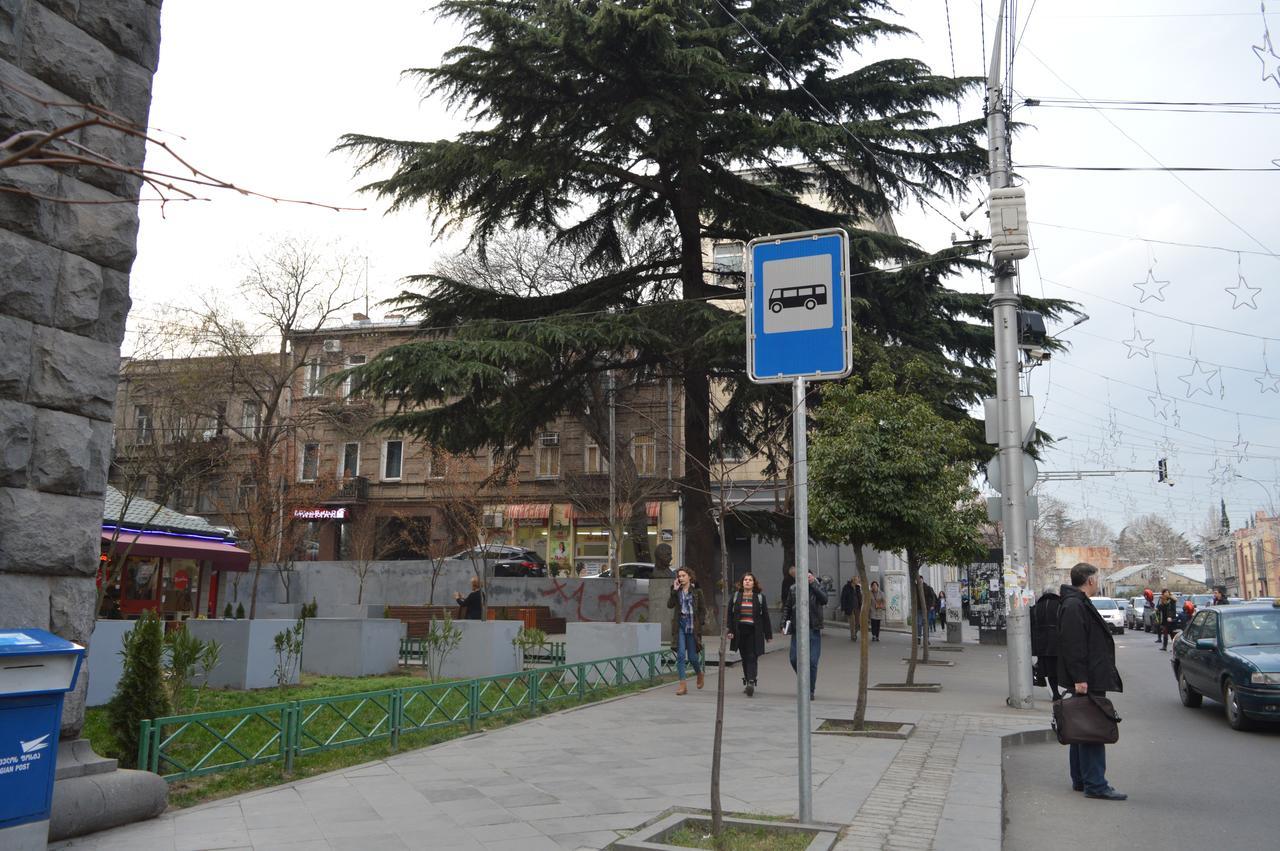 Amoun Hostel Tiflis Exterior foto