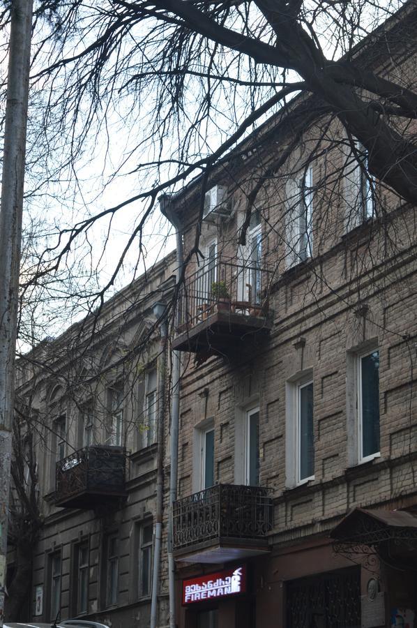 Amoun Hostel Tiflis Exterior foto