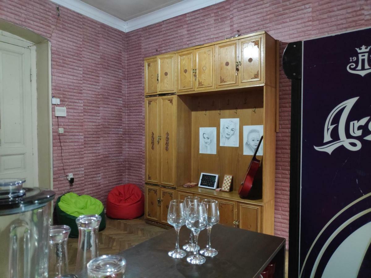Amoun Hostel Tiflis Exterior foto